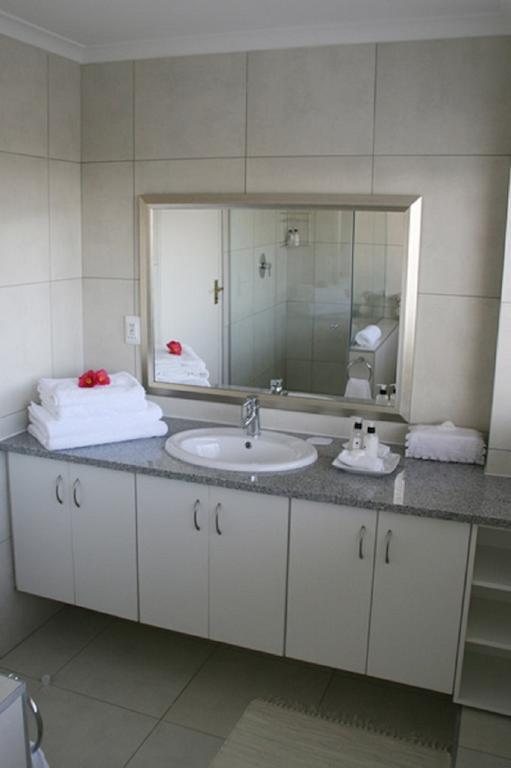 Majorca House Bed and Breakfast Somerset West Rum bild