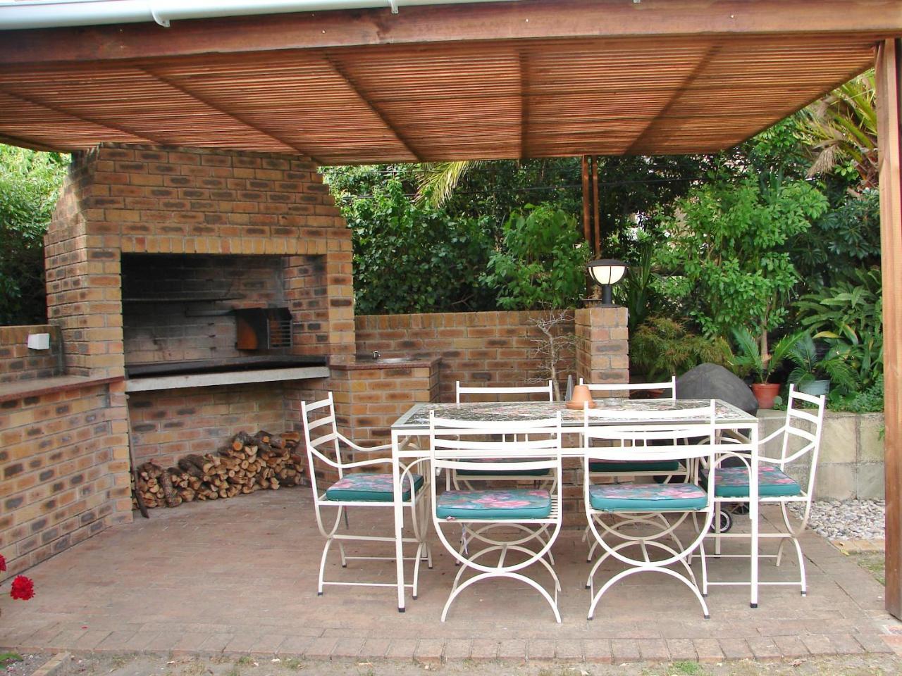 Majorca House Bed and Breakfast Somerset West Exteriör bild