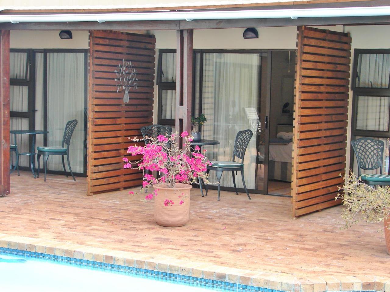 Majorca House Bed and Breakfast Somerset West Exteriör bild