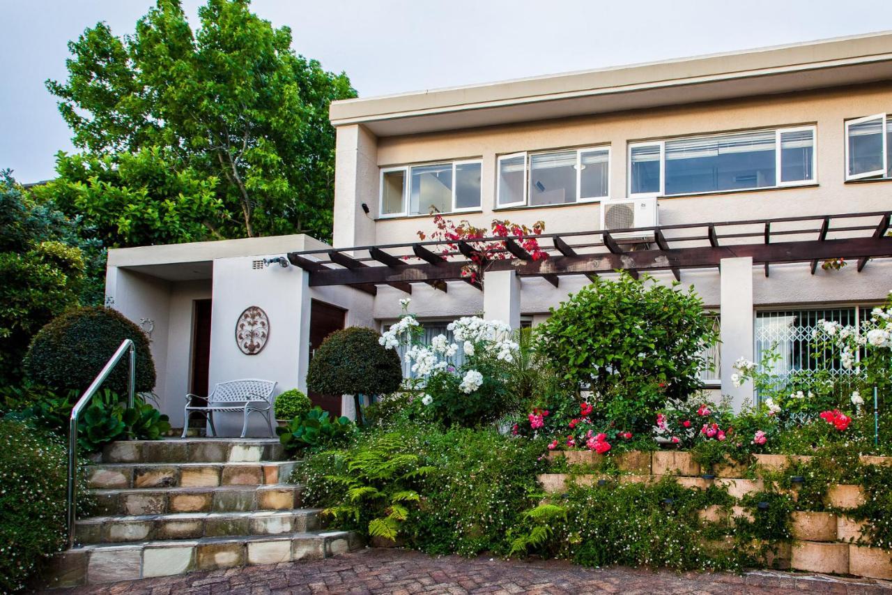 Majorca House Bed and Breakfast Somerset West Exteriör bild